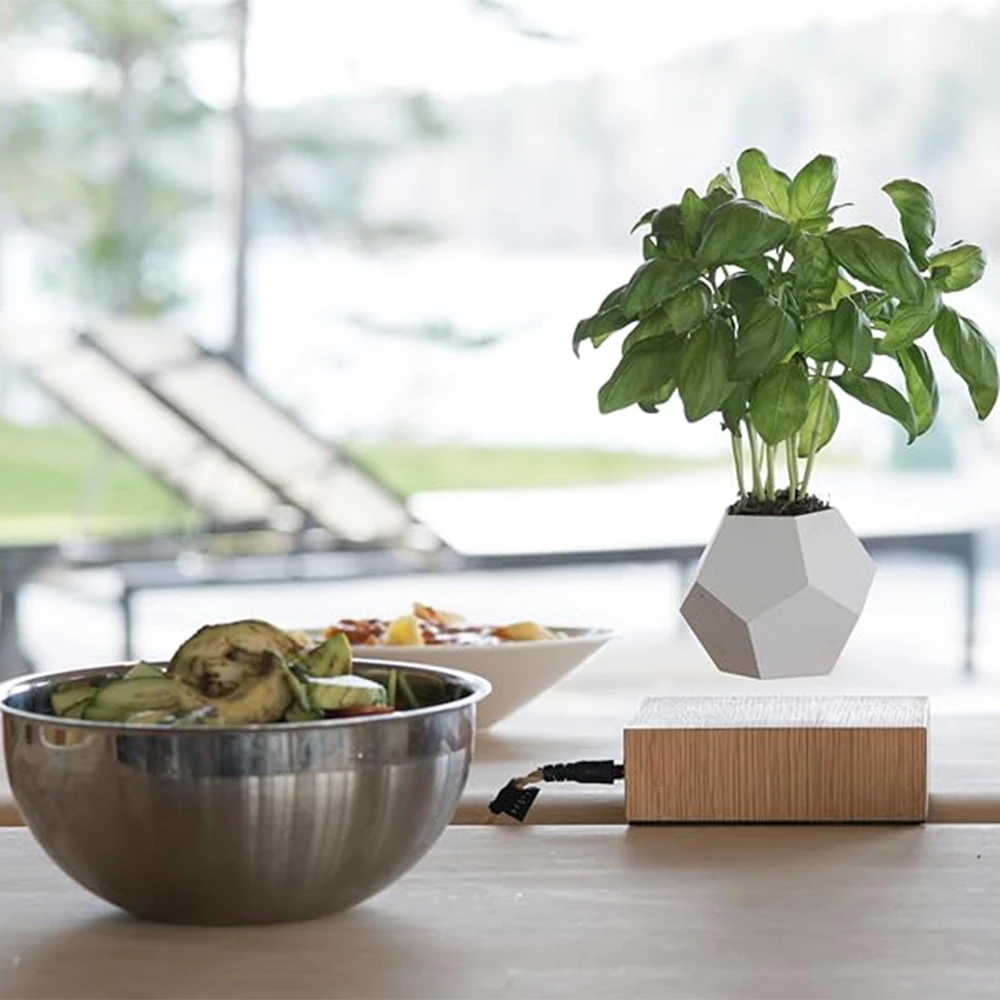 Vases / Other decorative objects 2