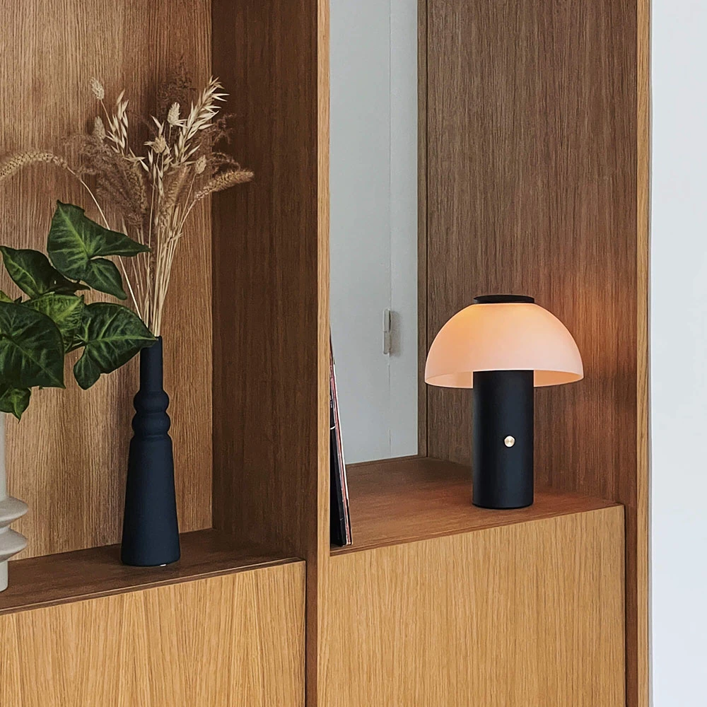 Audio tech / Table lamp 2